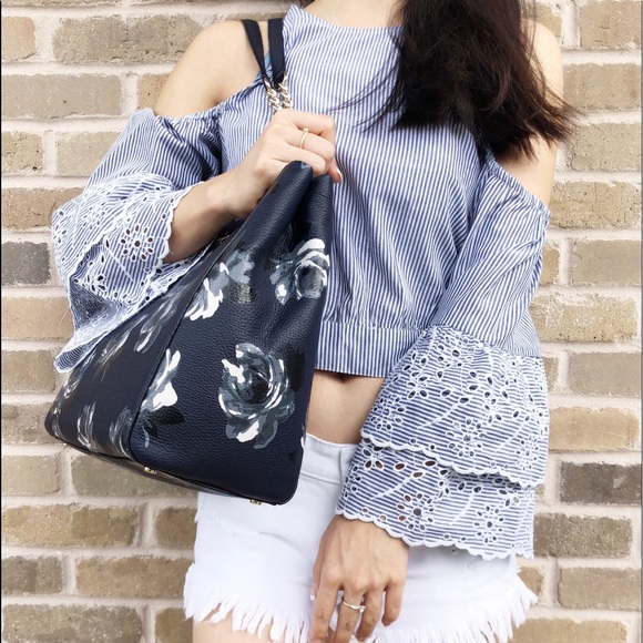 Gaby’sBags👜💕- NWT Kate Spade Floral Tote - Picture 3 of 8